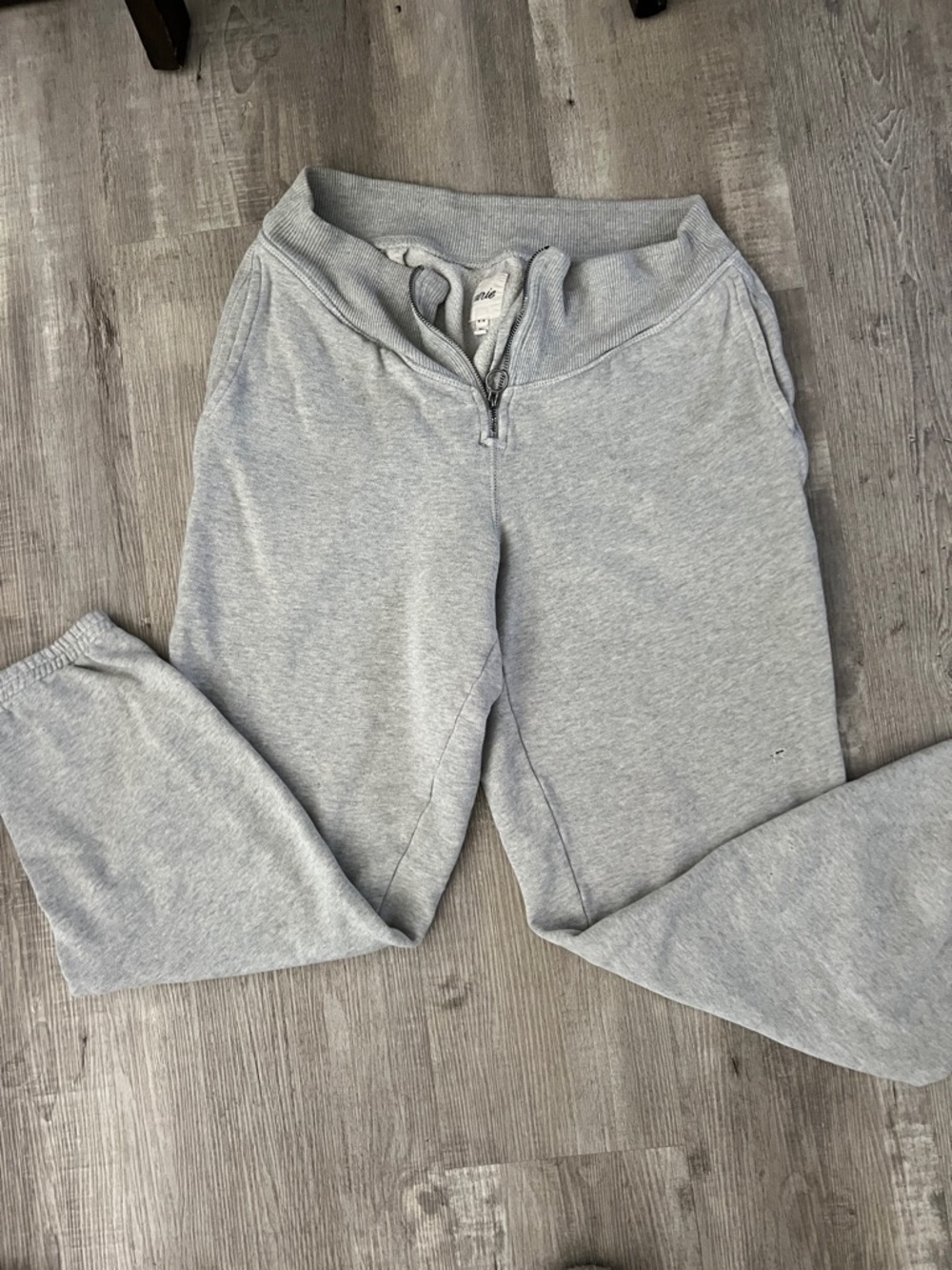 Women’s  Gray Drawstring Sweatpants - Unbranded